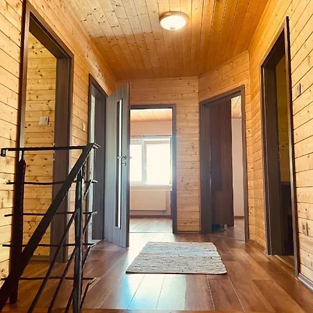 Apartman 701 Tále