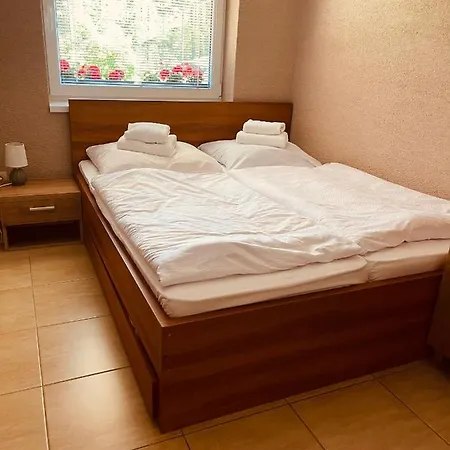 Apartman 701 Tále
