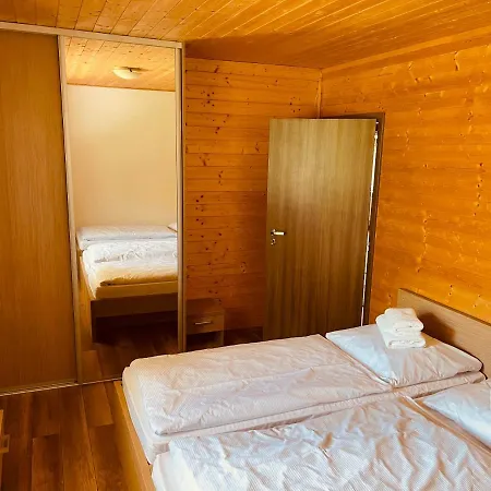 701 Apartman Tále